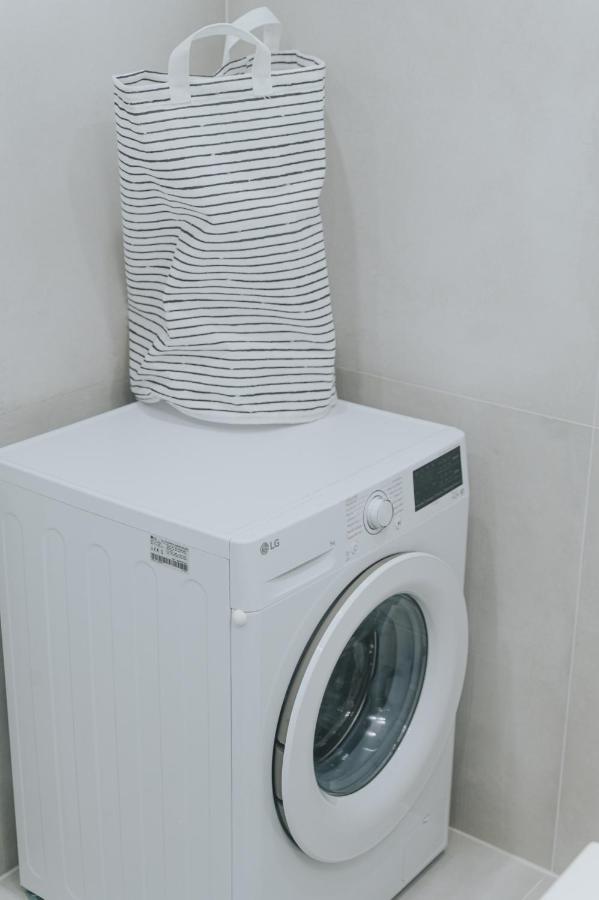סלוניקי Luxury And Spacius Apartment מראה חיצוני תמונה